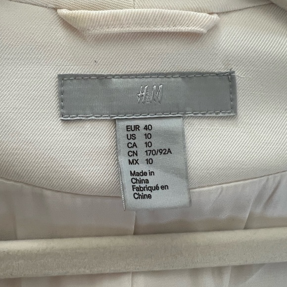 H&M Women’s Cream Blazer - Picture 3 of 3